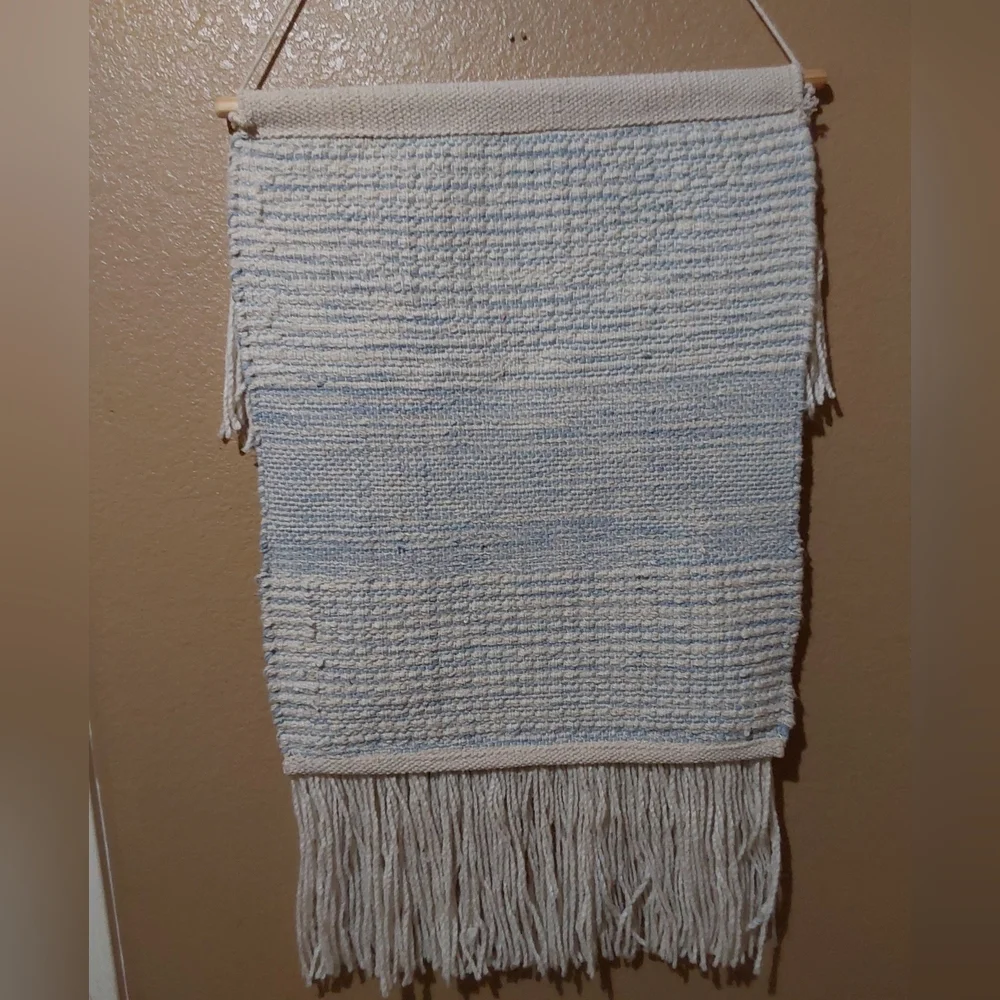 🌺 NEW Handcrafted Cream & Blue Tapestry Wall Hanging